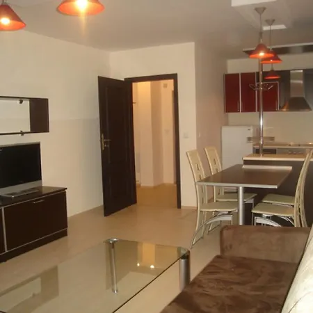Luxury Near The Sea شقة سفيتي فلاس